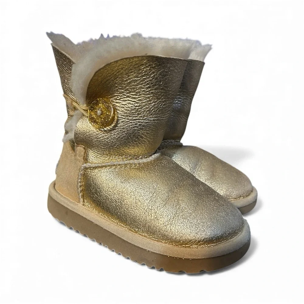 UGG Bayley Shearling-Lined gold toddler Boots sz 8